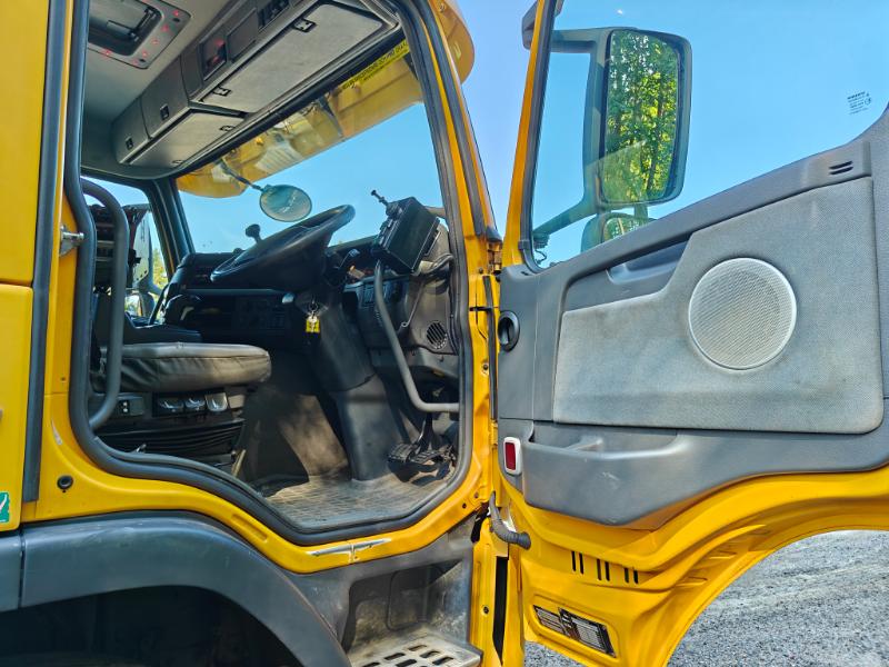 Bucher Optifant 70 / Volvo FM9