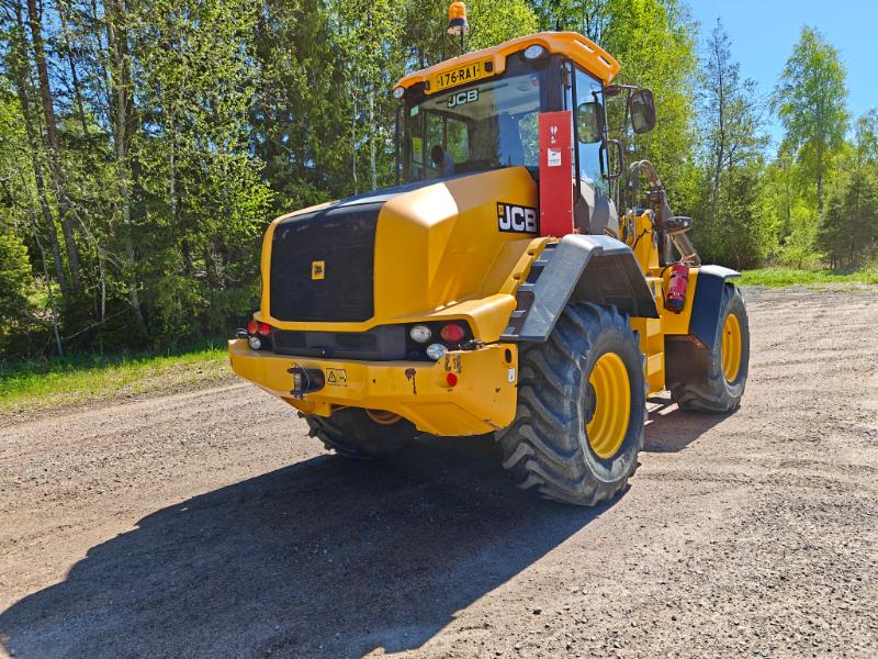 JCB 413S -15
