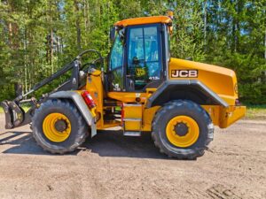JCB 413S -15