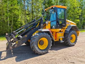 JCB 413S -15