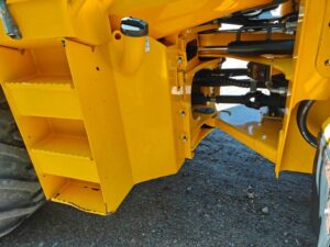 JCB 413S -15